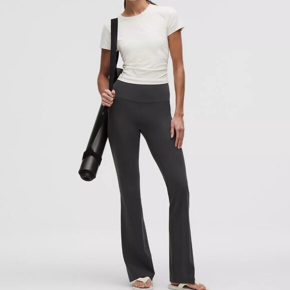 Groove Nulu Super-High-Rise Flared Pant Regular - Picture 3 of 9